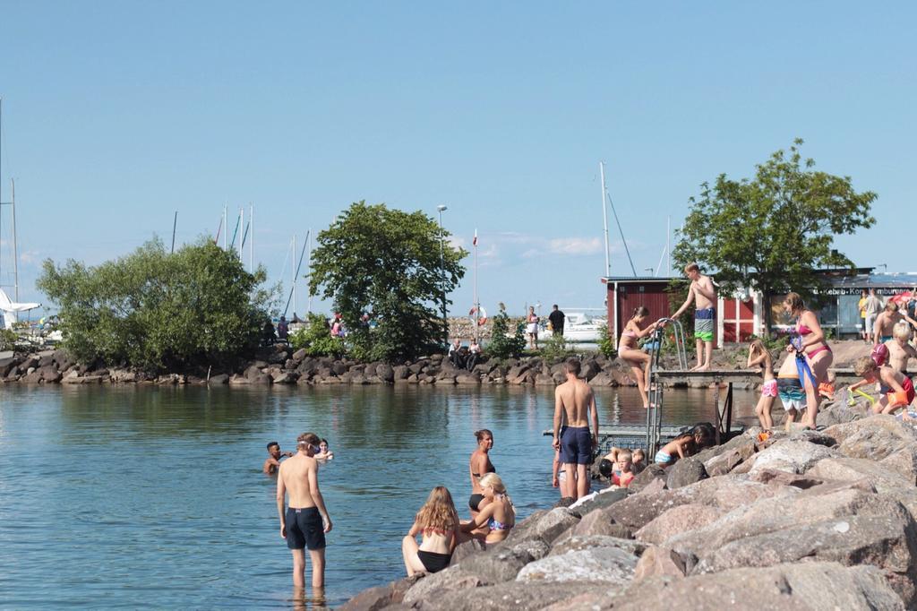 Отель First Camp Granna - Vattern Экстерьер фото